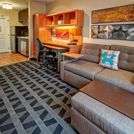 Towneplace Suites By Marriott Хаттисберг Экстерьер фото