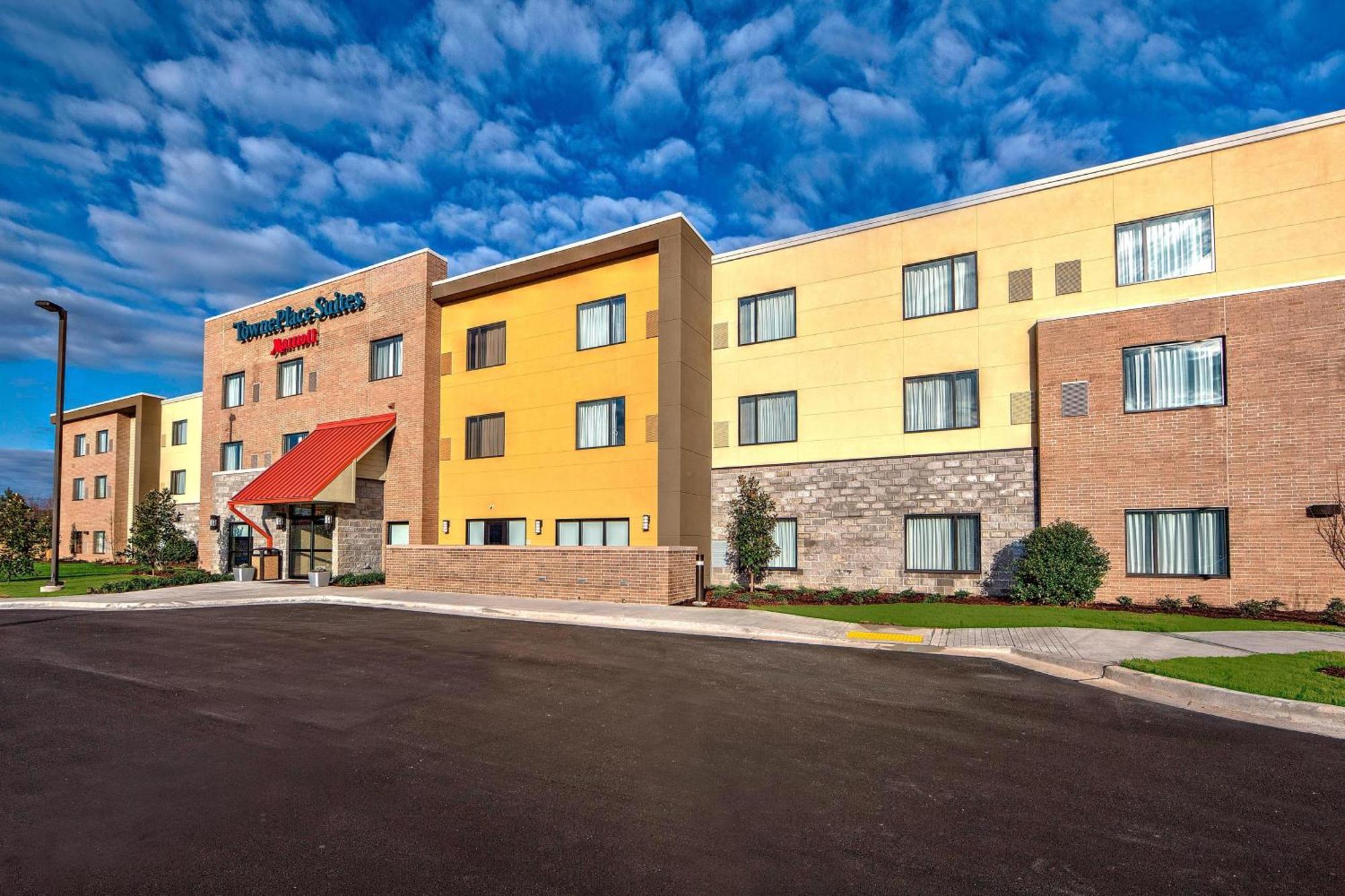 Towneplace Suites By Marriott Хаттисберг Экстерьер фото